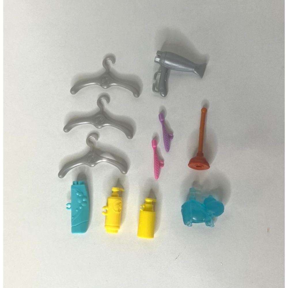 Barbie Doll Hangers Toothbrush Bathroom Set Accessories Dollhouse Lot House